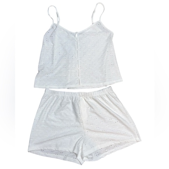 Ardene Rose + Vine White Eyelet Pajama Set - Picture 1 of 3